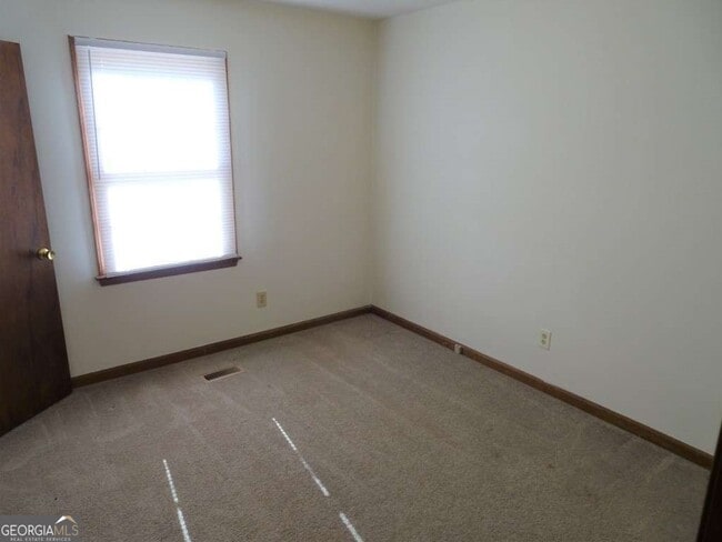 Building Photo - 524 Millard Farmer Rd