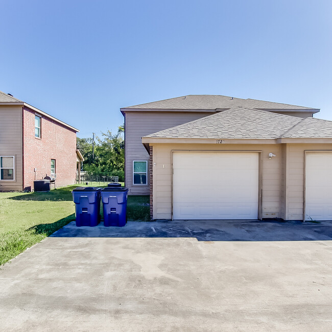 Building Photo - 1724 Waco St