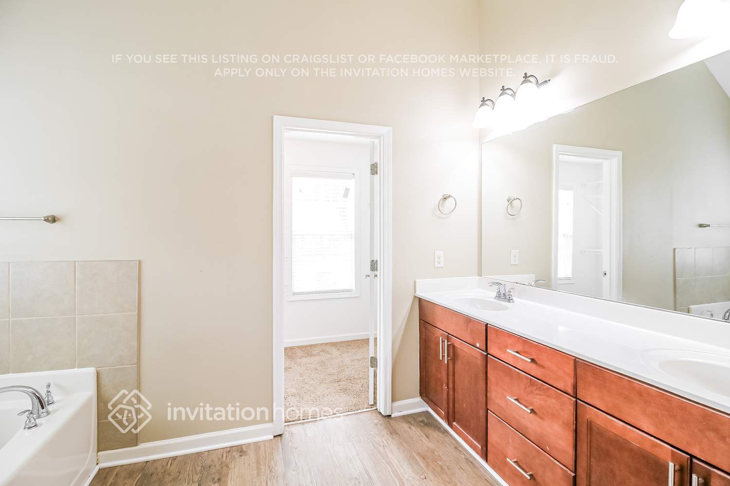 Building Photo - 4839 Chickadee Ln