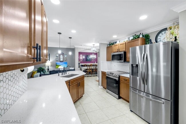 Building Photo - 740 Evening Shade Ln