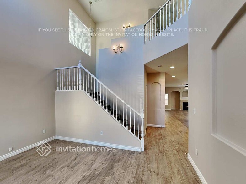 Building Photo - 10891 Vestone St