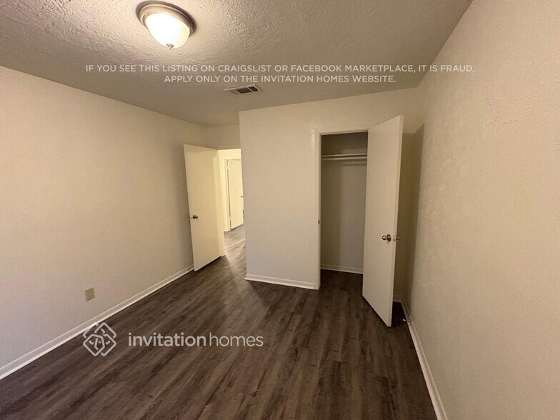 Building Photo - 1613 Cantrell Blvd