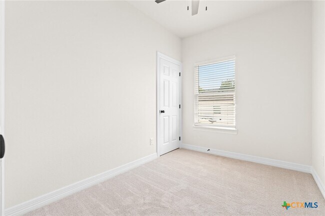 Building Photo - 209 S 18th St