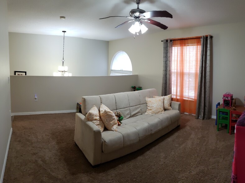 Building Photo - 76550 Longleaf Loop