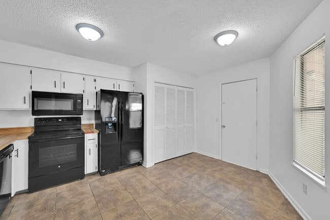 Building Photo - 4317 Windergate Ct