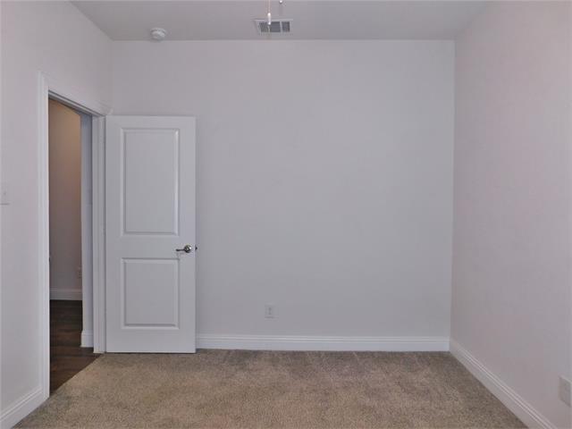 Building Photo - 11225 Klondike Ln