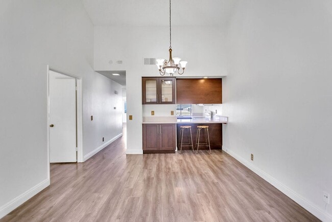 Building Photo - 8878 Regents Rd