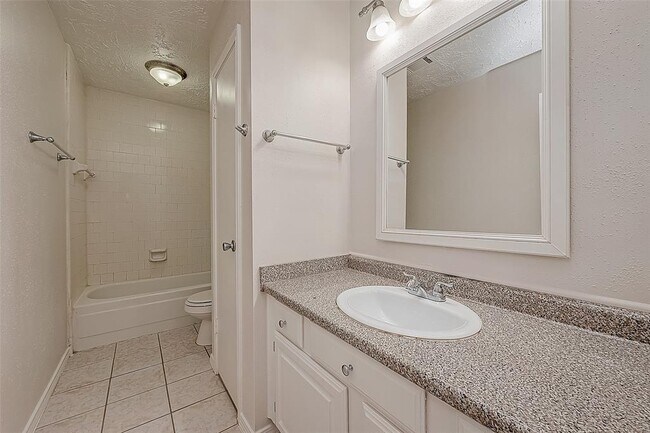 Building Photo - 1514 Jo Ann Ln