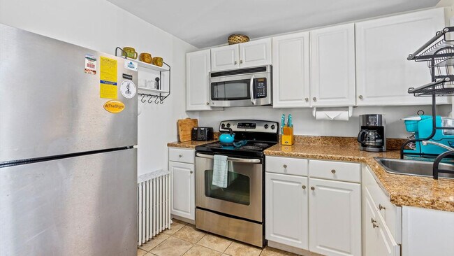 Building Photo - 101 West Ave