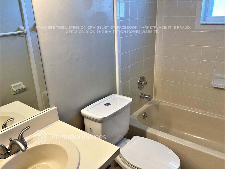 Building Photo - 11 Sea Swallow Terrace