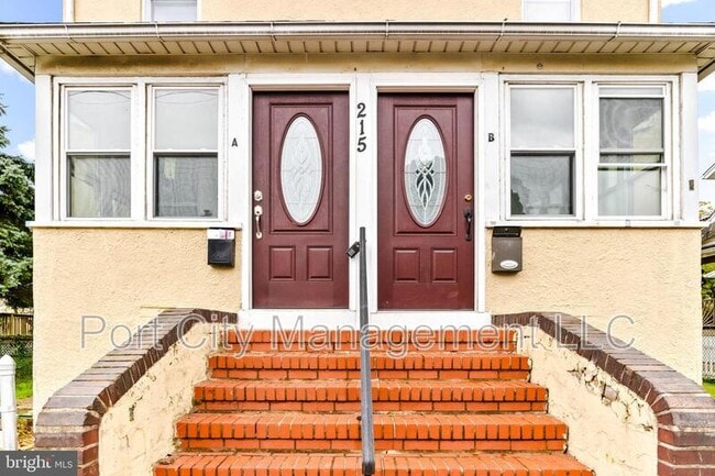 Building Photo - 215 Cleveland Ave