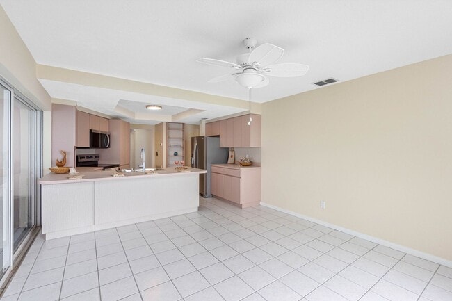 Building Photo - Sailboat-Ready Waterfront Home with Specta...