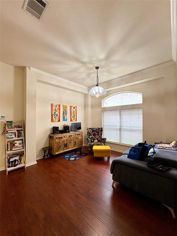 Building Photo - 207 Kettleman Ln N