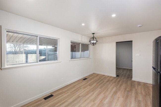 Building Photo - 4821 S 4180 W