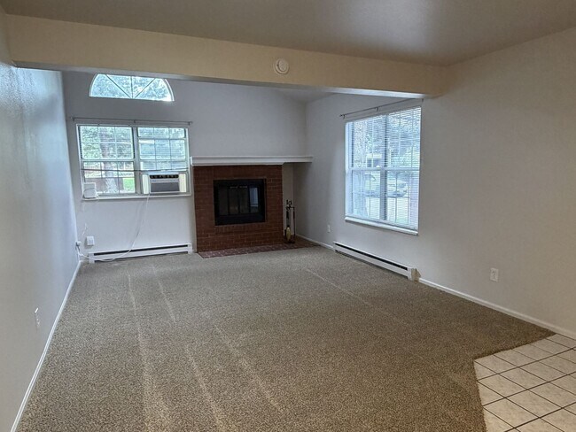 Building Photo - 3565 Windmill Dr