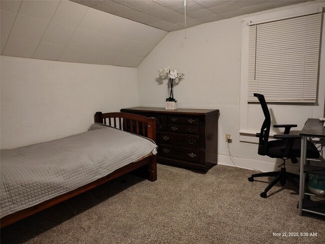 Building Photo - 31 Indiana St