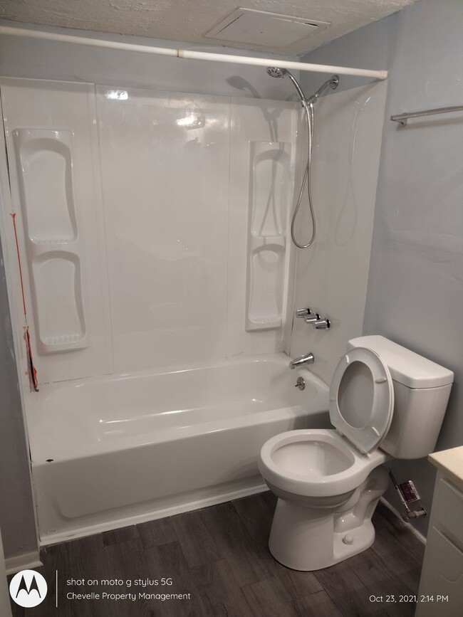 Building Photo - Beautiful 1 Bedroom 1 Bath