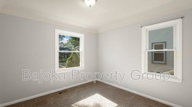 Building Photo - 6703 Campbell St