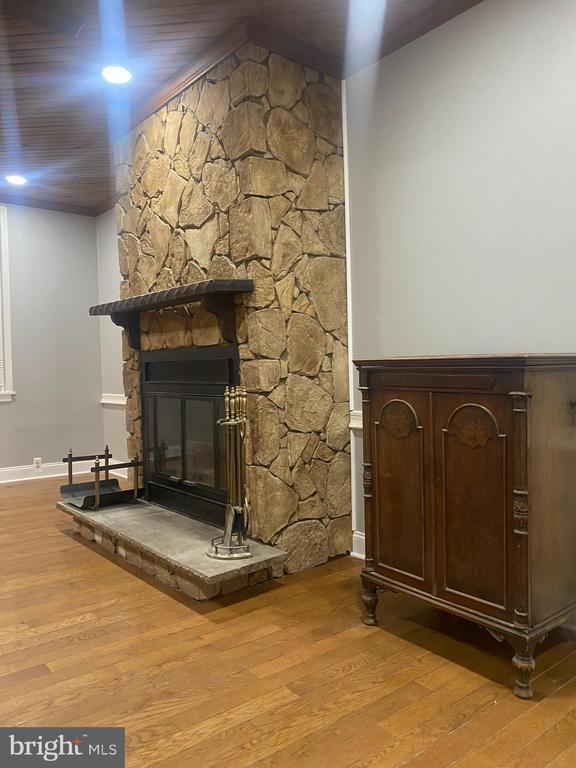 Building Photo - 3164 Cedar St