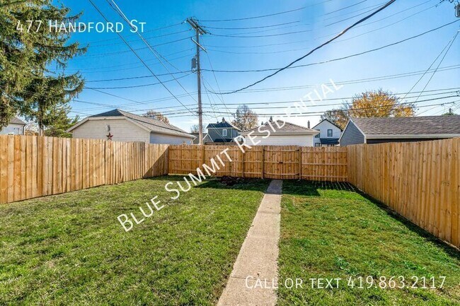 Building Photo - 477 Hanford St