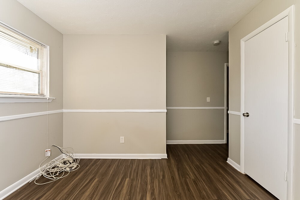 Building Photo - 9184 Homewood Dr