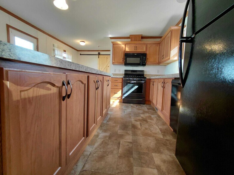 Building Photo - 2022 Mockingbird Pl NW
