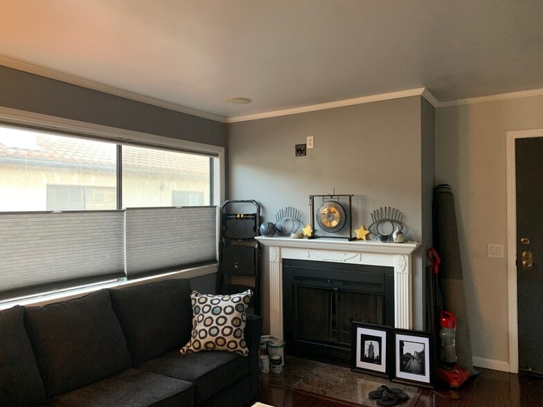 Building Photo - 112 N Avenue 66