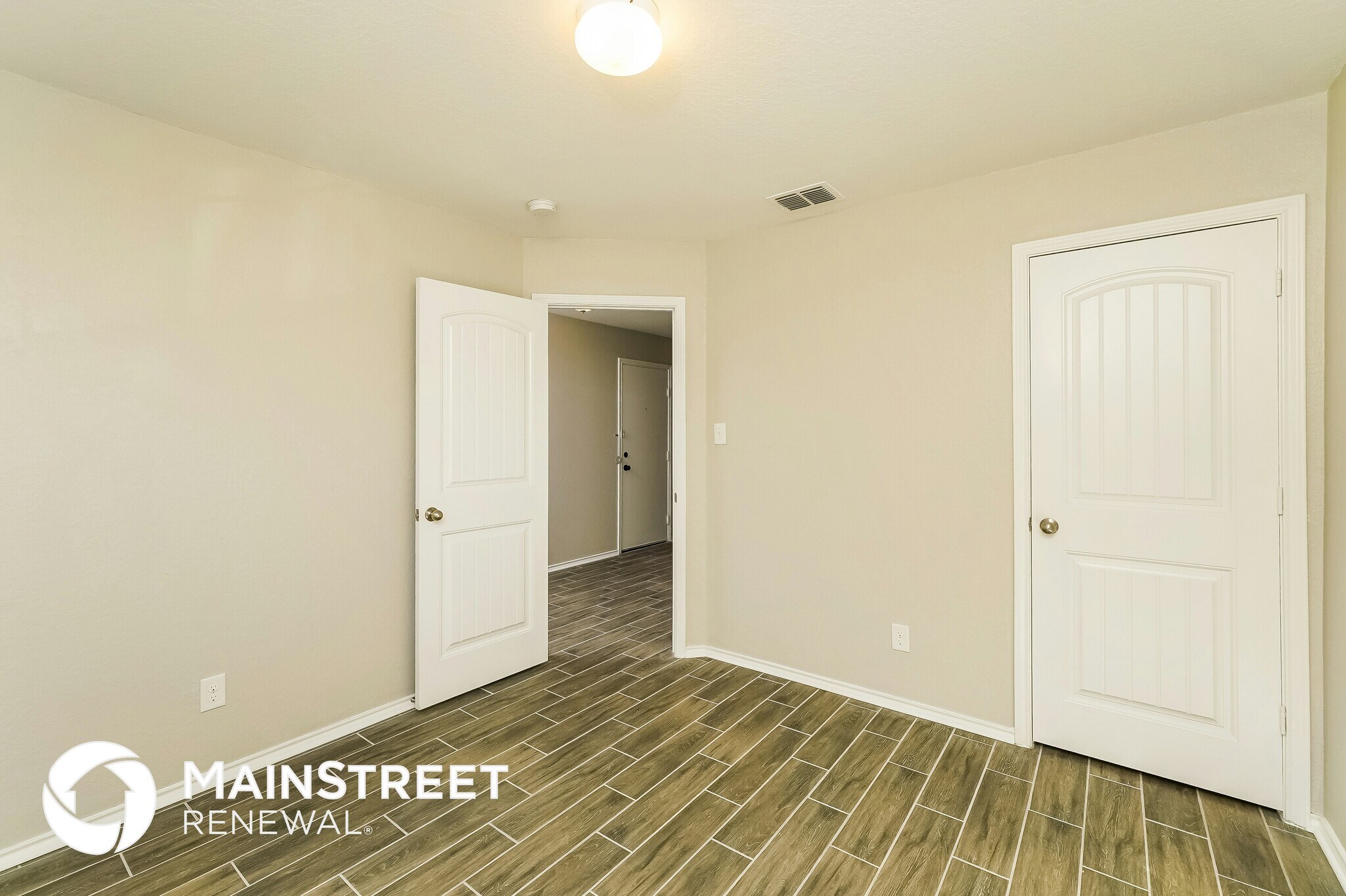 Building Photo - 1723 Aspen Silver