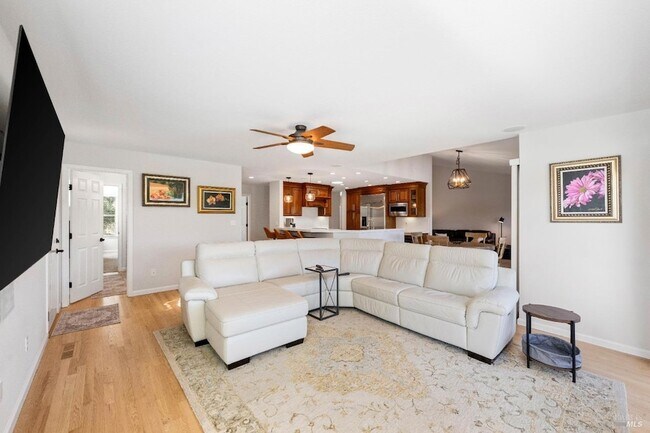 Building Photo - 1051 Stonebridge Dr