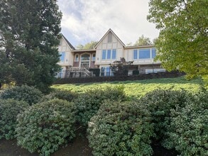 Building Photo - Morgan Hill Foothills Home