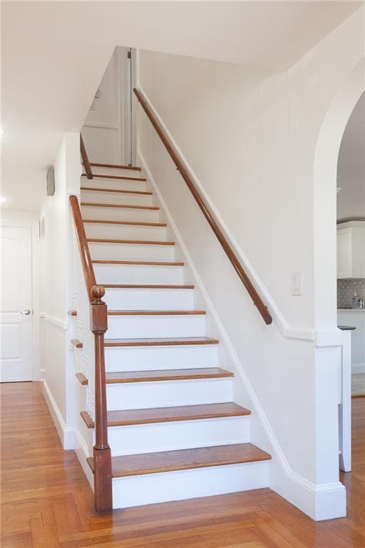 Building Photo - 470 Elmgrove Ave