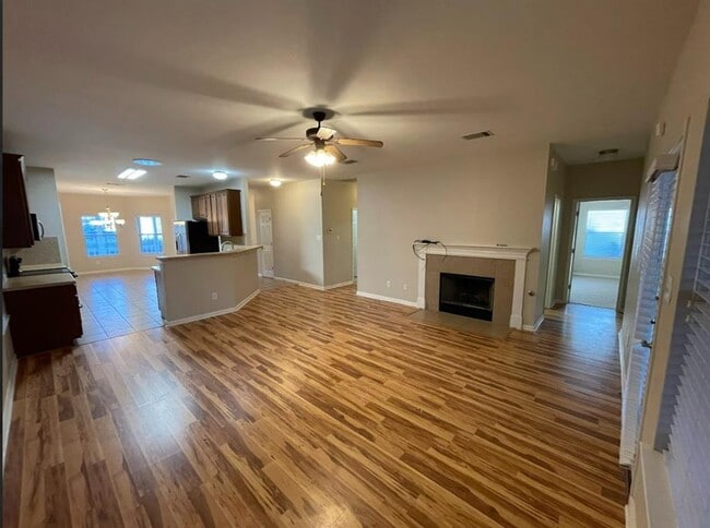 Building Photo - 1118 Boxwood Loop