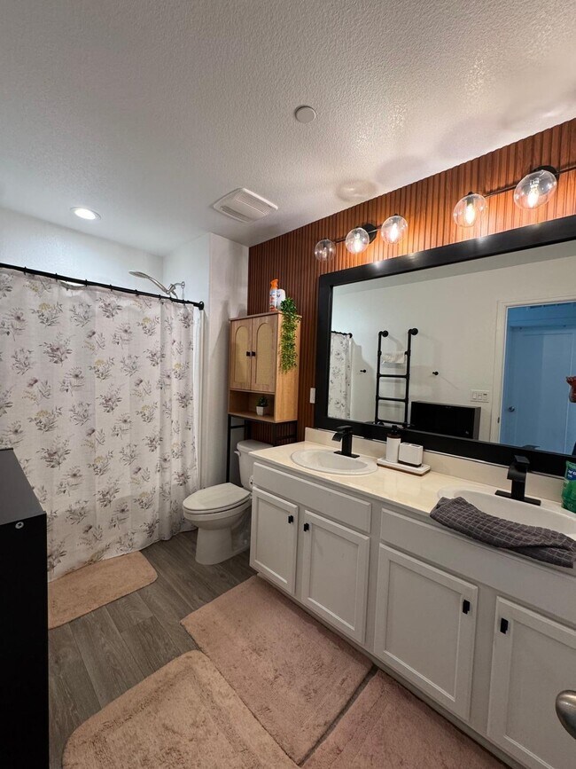 Building Photo - 8809 Polka Way