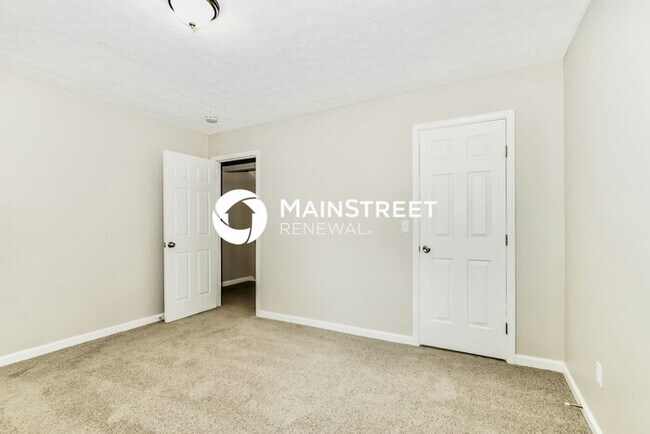 Building Photo - 3 Bedroom Pet-Friendly Home in LOUISVILLE,...