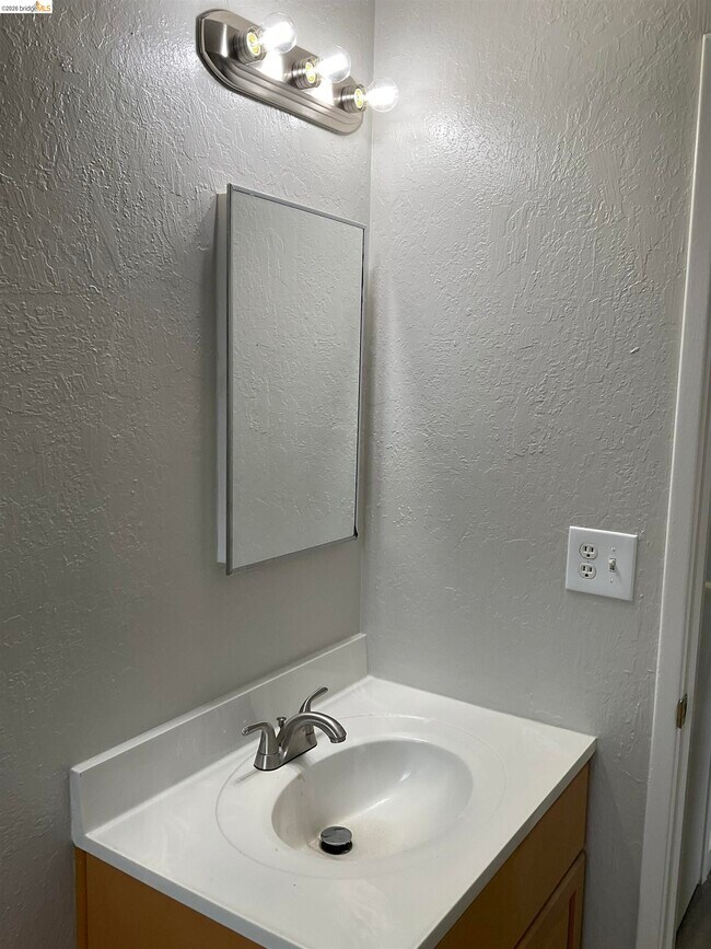 Building Photo - 2308 Lemontree Way