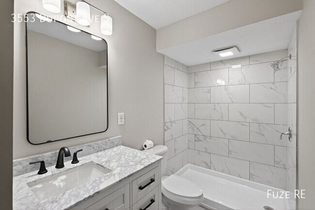 Building Photo - 3553 Dupont Ave S