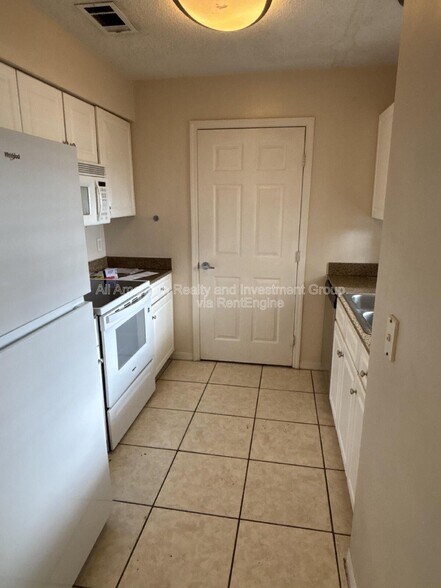 Building Photo - 4274 Calinda Ln