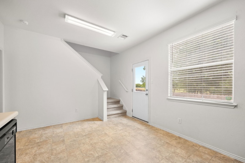 Building Photo - 709 Jane Austen Trail
