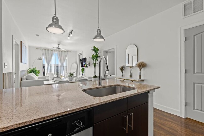 Building Photo - 5250 Town and Country Blvd