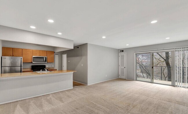 Interior Photo - Linwood Towers