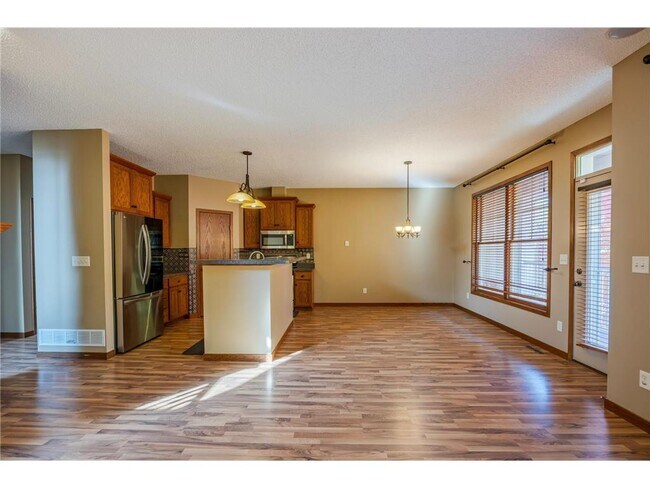 Building Photo - 926 Ramsey St