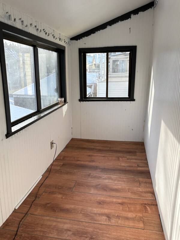 Building Photo - 8 Seagrave Rd