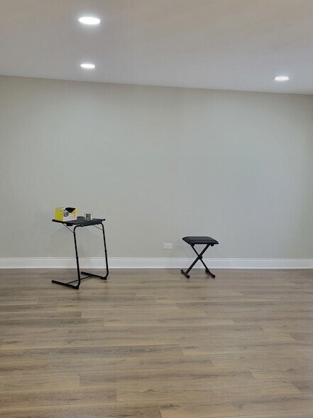 Building Photo - 1100 Holbrook Rd