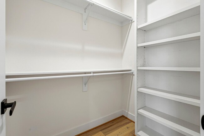 Building Photo - 1007 Mount Auburn Ave