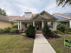 Building Photo - Charming 3-Bedroom Home in The Preserve at Oak Ridge – Resort-Style Amenities!