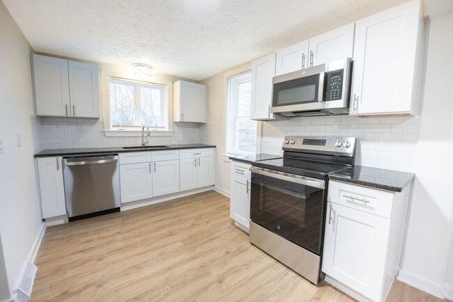 Building Photo - 16781 Akron St