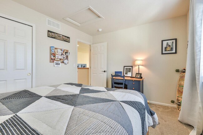 Building Photo - 2 Bedroom 2 Bath home in Observatory Village