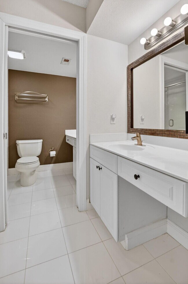 Building Photo - 8099 Severn Dr