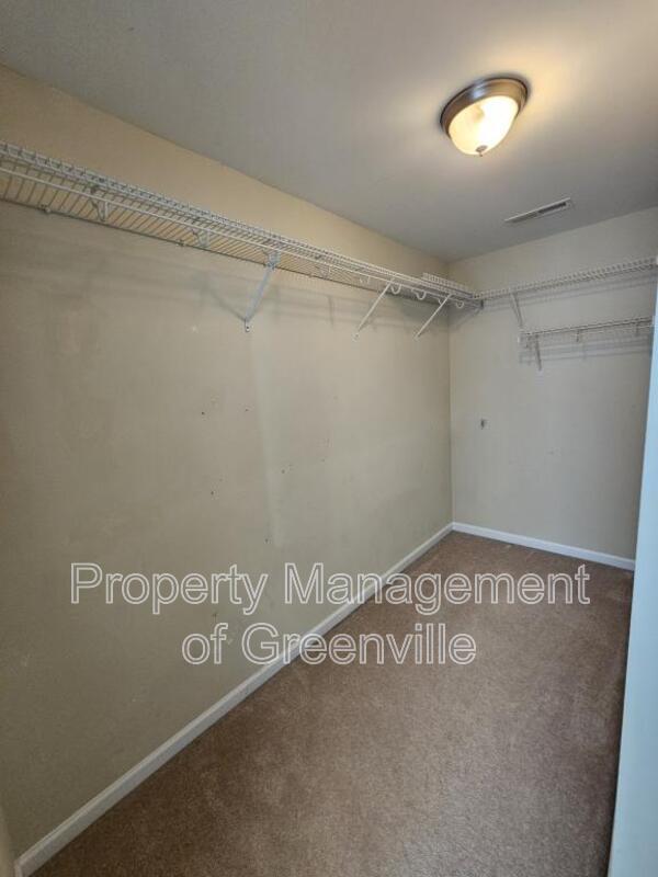 Building Photo - 695 Flintrock Dr