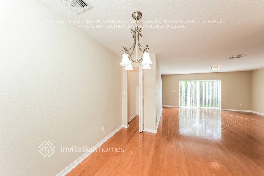 Building Photo - 22124 Majestic Woods Way